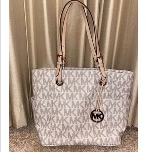 Michael Kors Signature Tote Bag